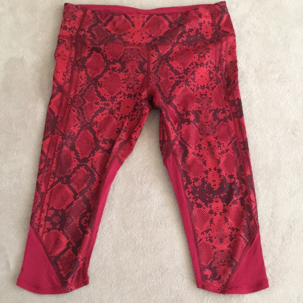 Lululemon cropped legging size 8